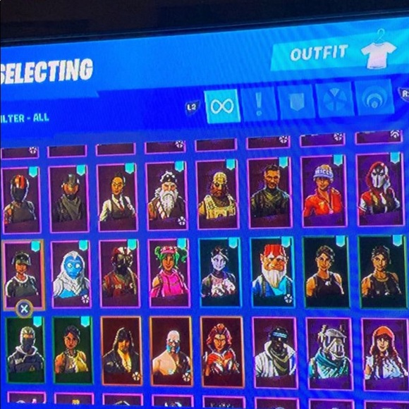 Ikonik skin!!! and other skins...stacked account - Picture 5 of 7